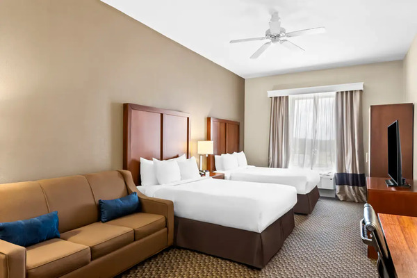 Comfort Inn & Suites