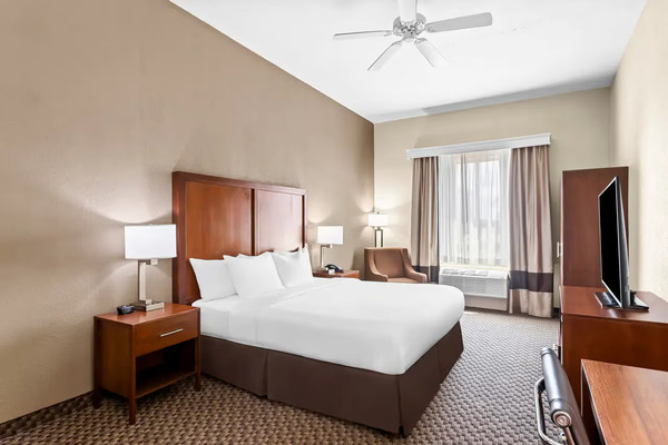 Comfort Inn & Suites