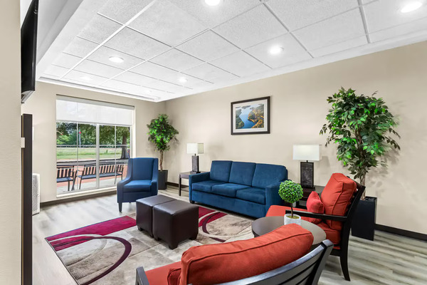 Comfort Inn & Suites