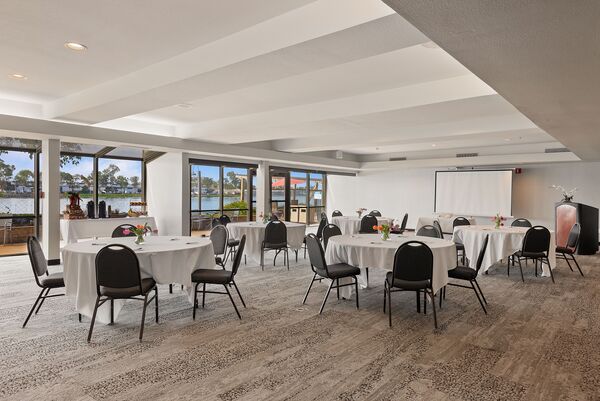 Executive Inn and Suites