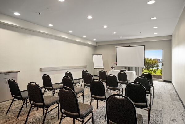 Executive Inn and Suites