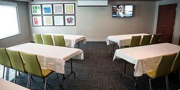 Holiday Inn Express & Suites Lexington-Downtown/University