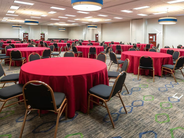 Holiday Inn Express & Suites Pasco-TriCities