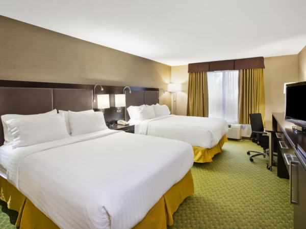 Holiday Inn Express & Suites Bryan-Montpelier