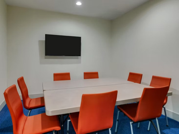 Holiday Inn Express & Suites Bryan-Montpelier