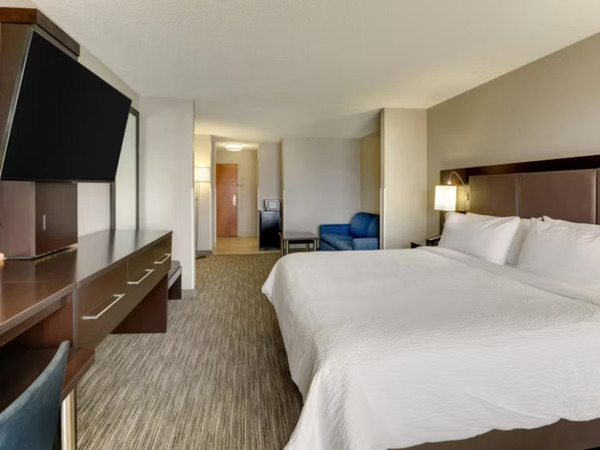 Holiday Inn Express & Suites Bryan-Montpelier