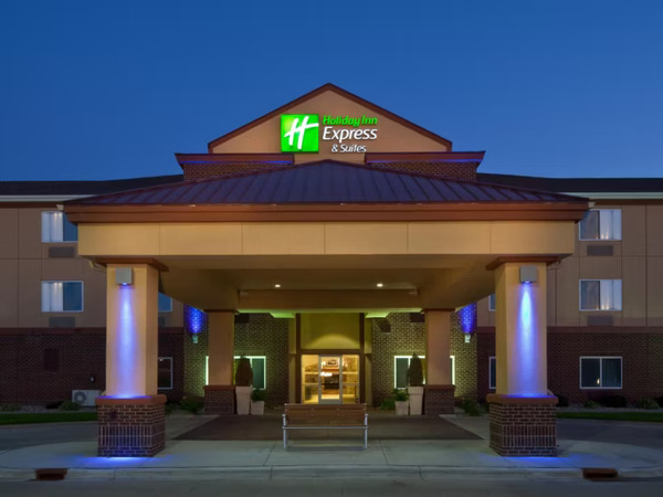 Holiday Inn Express & Suites Aberdeen