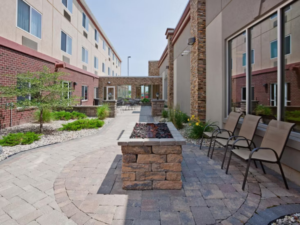 Holiday Inn Express & Suites Aberdeen