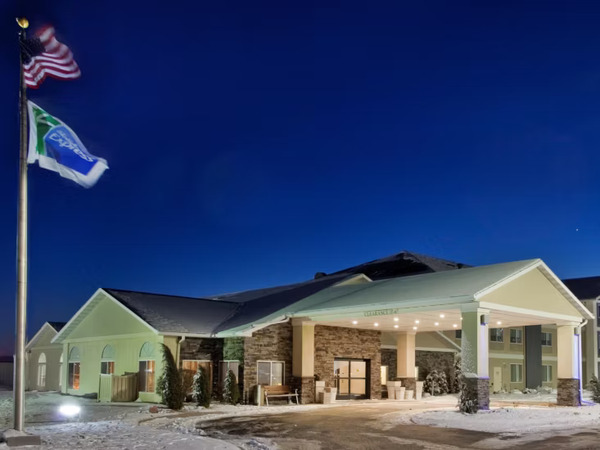 Holiday Inn Express & Suites Beatrice