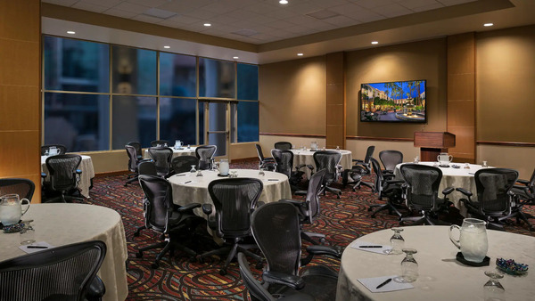 The Tempe Mission Palms Hotel