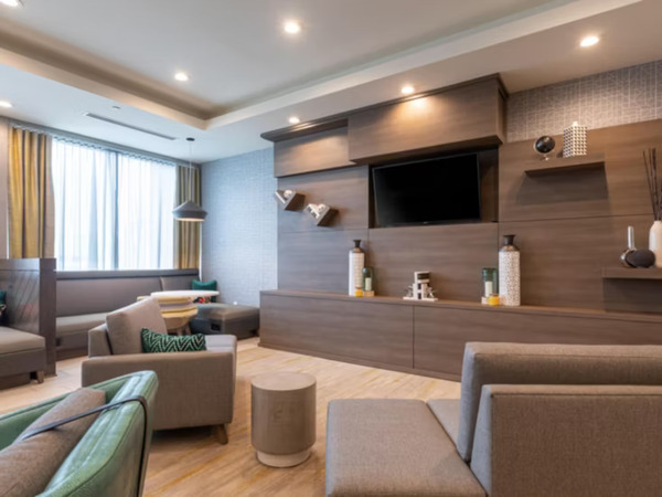 Holiday Inn Woodruff Rd