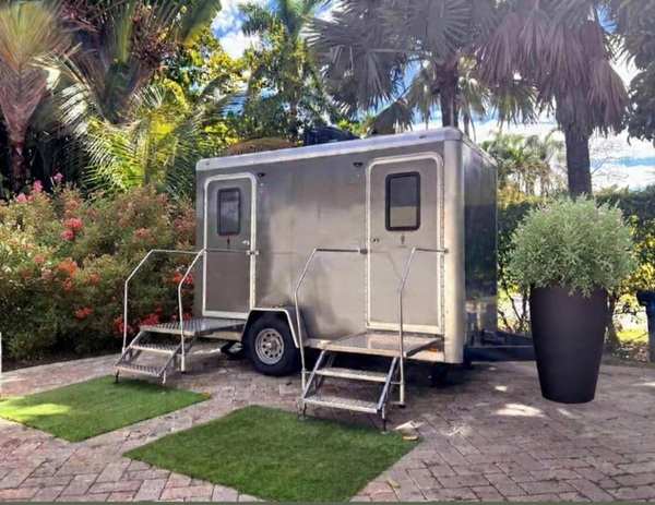 South Florida Luxury Rental Restrooms LLC