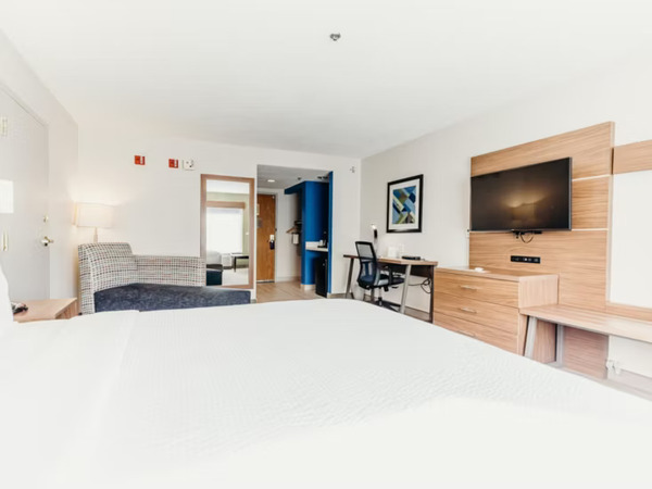 Holiday Inn Express Atlanta NE