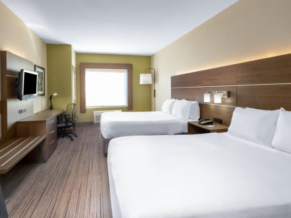 Holiday Inn Express & Suites Dallas East - Fair Park