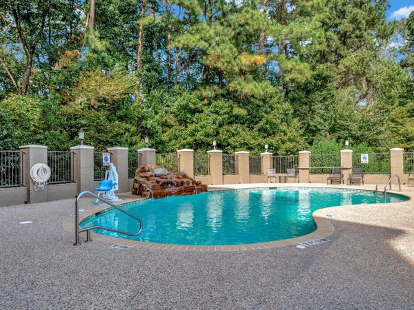 Holiday Inn Express & Suites Lufkin South