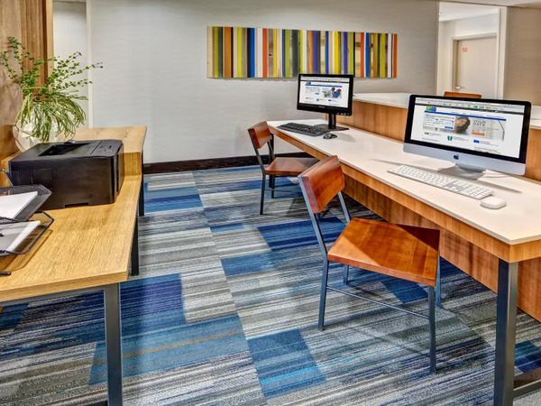 Holiday Inn Express & Suites Cookeville