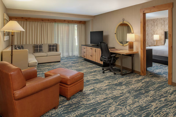 DoubleTree by Hilton Hotel Missoula - Edgewater