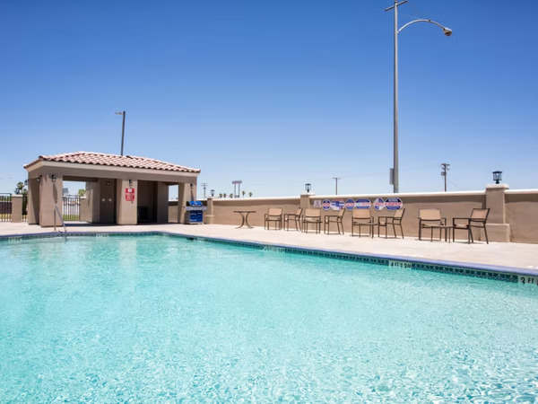 Holiday Inn Express & Suites El Centro