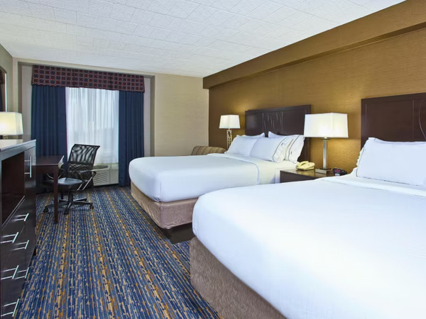Holiday Inn Express & Suites Pittsburgh West Mifflin