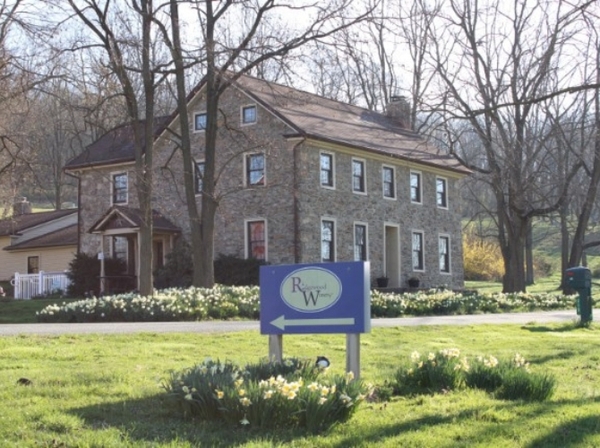 Ridgewood Winery on Daffodil Hill Farm