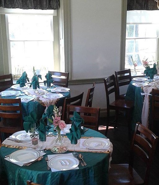 Ridgewood Winery on Daffodil Hill Farm