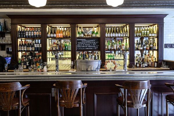 Le Select Bistro
