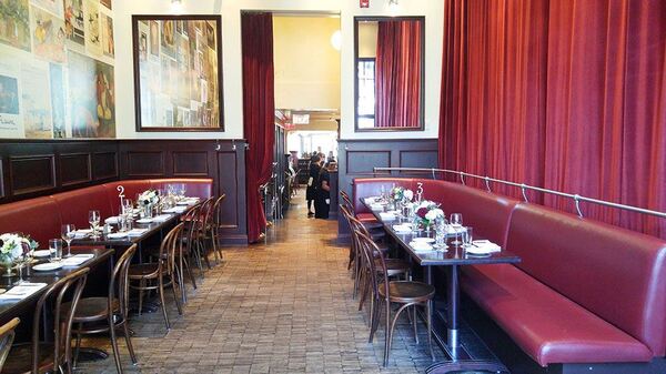Le Select Bistro