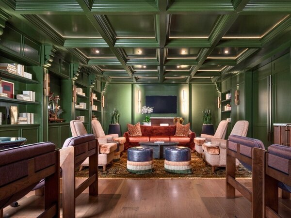 The Elmore Hotel