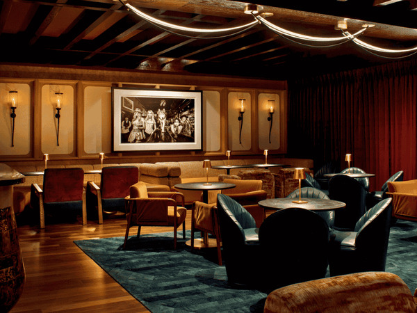The Elmore Hotel