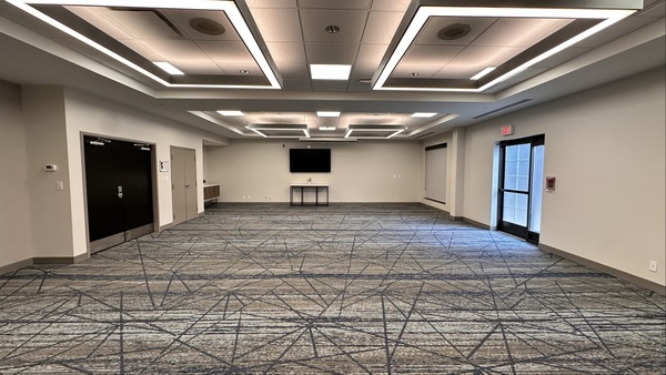 Holiday Inn Express & Suites