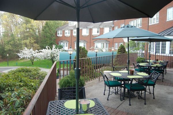The Simsbury Inn