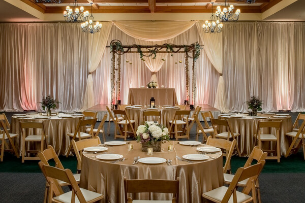 Hudson's Bar & Grill at Heathman Lodge