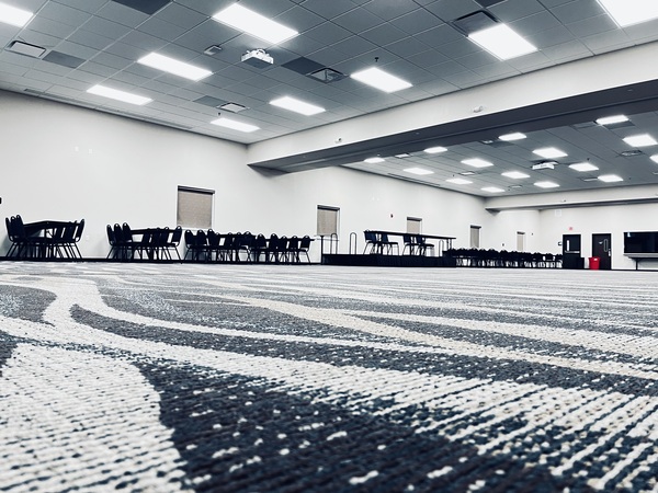 Cobblestone Inn & Suites and Fareway Conference Center