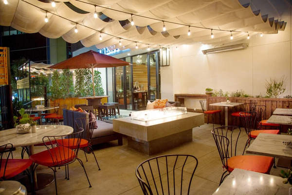 Twenty Eight Restaurant and Lounge