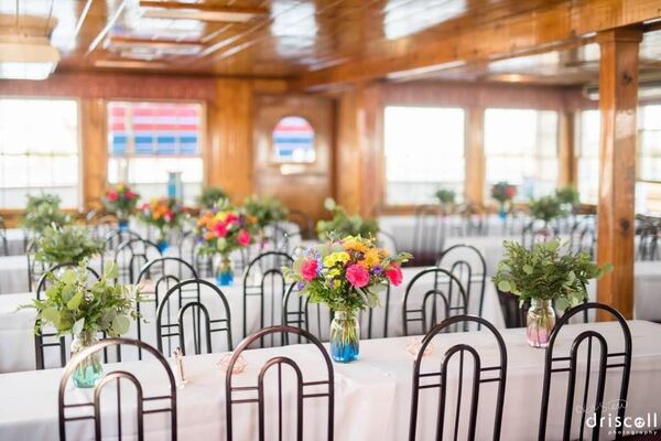 The River Queen: Public Cruises & Private Event Venue