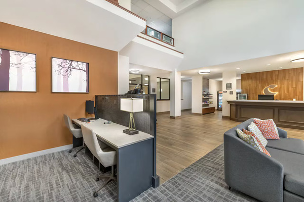 Comfort Suites Redmond Airport