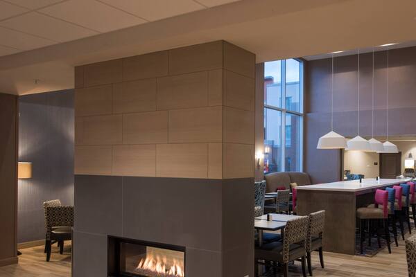 Hampton Inn & Suites Redmond