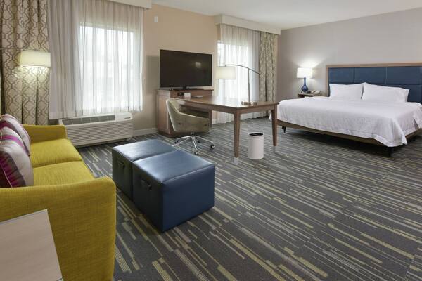 Hampton Inn & Suites Redmond