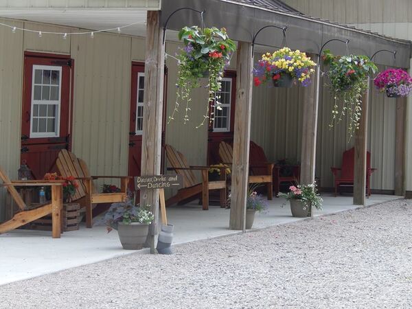 Alford's Glen Wedding Barn