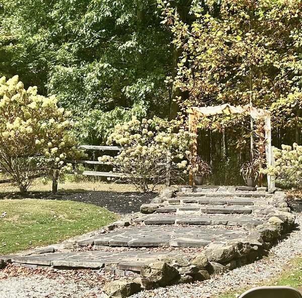 Alford's Glen Wedding Barn