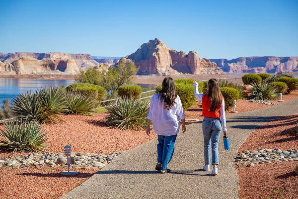 Lake Powell Resort