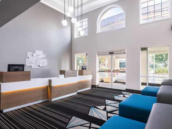 Holiday Inn Hotel & Suites San Mateo-San Francisco SFO