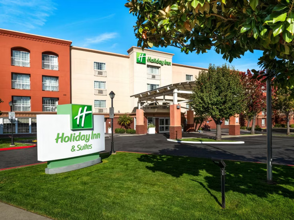 Holiday Inn Hotel & Suites San Mateo-San Francisco SFO