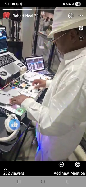 Robert's Dj & Karaoke Services