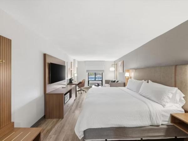 Holiday Inn Atlanta Northlake