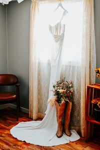 Farmhouse Bridal Suite