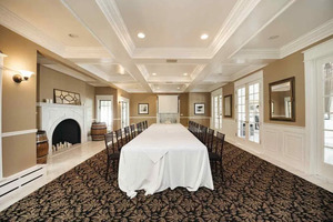 The Arcturos Room