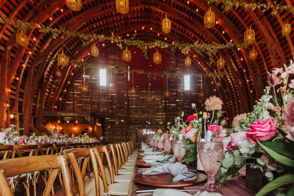 Star M Barn