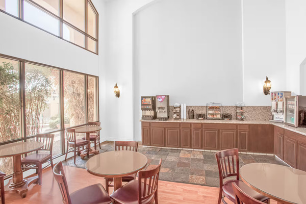 Ramada Barstow