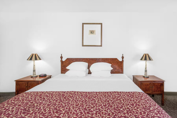 Ramada Barstow